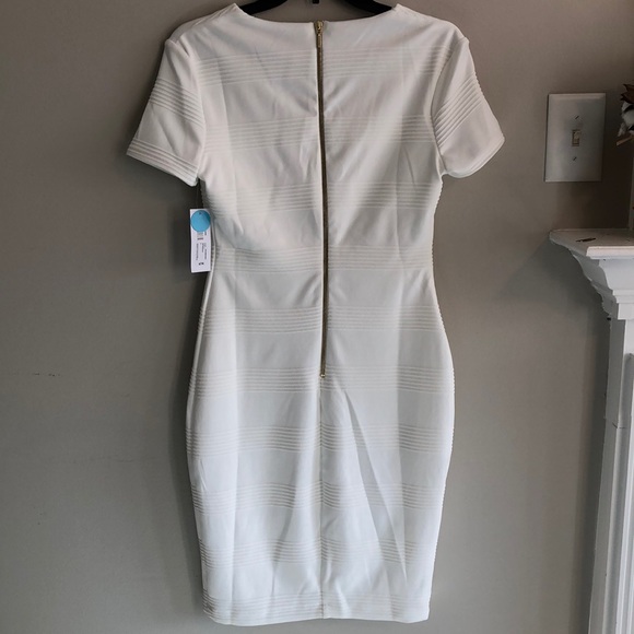 White body con dress - Picture 2 of 3